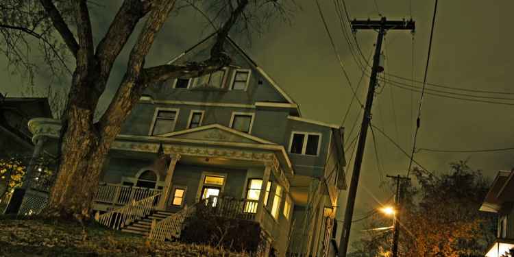 How To Confirm Your House Is Haunted In 7 Steps | Higgypop Paranormal