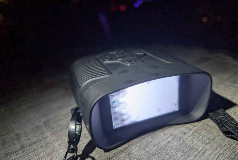 Digital Night Vision Binoculars