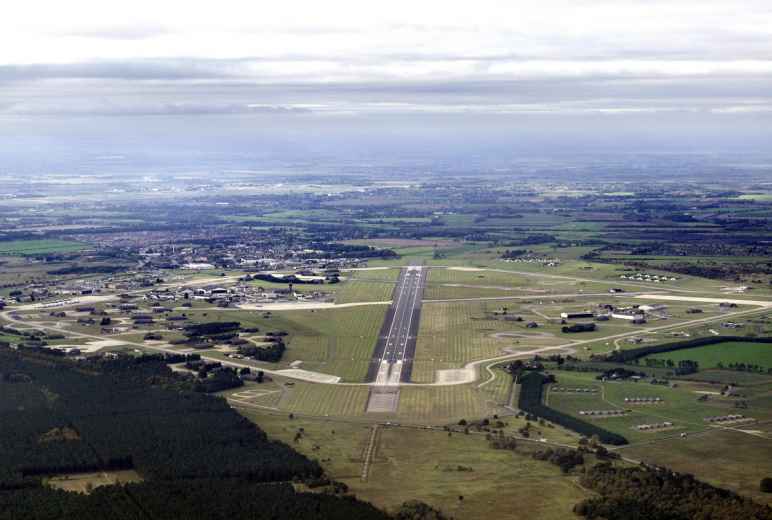 RAF Lakenheath - runway 24